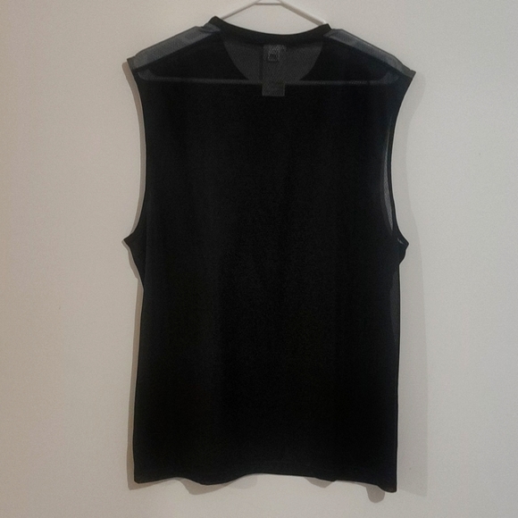 Reebok half sleeve - Picture 3 of 3